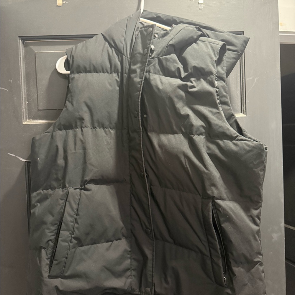 Eddie Bauer Black Quilted Vest